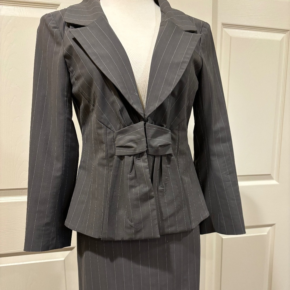 Spring/Summer suit Nanette Lepore sz 6
